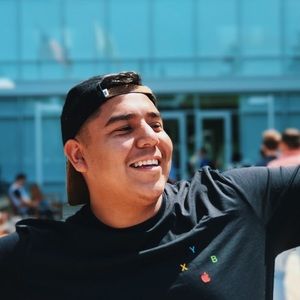 Meet your Posher, Gustavo